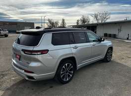 2022 jeep grand Cherokee thumb 1