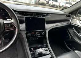 2022 jeep grand Cherokee thumb 7