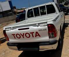 Toyota  hilux neuve 2024 thumb 4