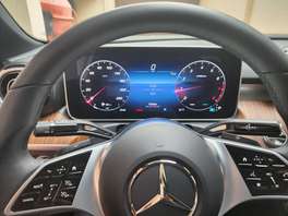 Mercedes-Benz Classe C 2023 thumb 3