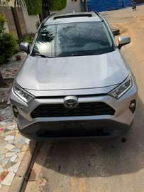 Toyota Rav4 4/4  Année 2020
