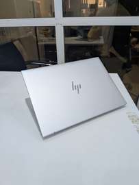 Dell Elitebook 15pouce ) Amdryzen 7 Pro ) 32 ) 1 tera