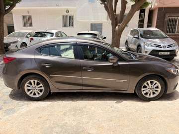 LOCATION MAZDA 3 2016
