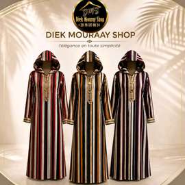 Robe à capuche