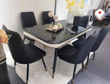 Table a manger 6 chaises