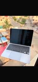 MacBook Air 13" i5 8Go 256Go