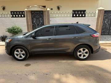 Ford Edge 2018 à louer