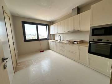 TRES BELLE APPARTEMENT F4 A LOUÉ AMITiE