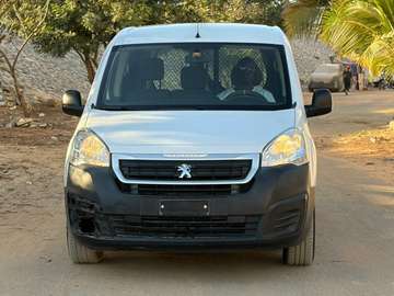 PEUGEOT PARTNER 2016