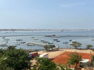 Appartement F4 meublé avec vue mer à Hann Marinas