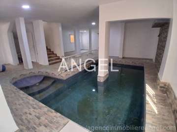 Ref_2967_AH Duplex avec entrée indépendante sur Sacré-Cœur 3