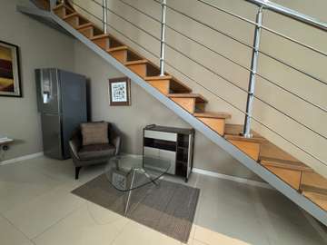 Stodio duplex meubles F2 à louer à fan Mermoz longue durée