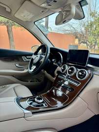 Mercedes GLC300 2017