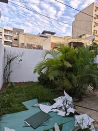 Belle villa avec cour avant à Mermoz