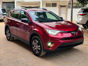 Toyota Rav4 LE AWD 2018