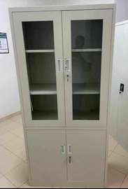 Armoire métallique portes vitrées gris clair sécurisée