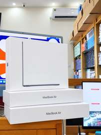 MacBook Air 13.6" M5 (16 Go RAM / 512 Go SSD)