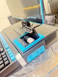 Caisse tactile moderne avec imprimante intégrée USB