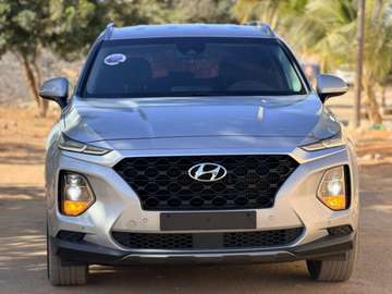 HYUNDAI SANTAFE * 🔘Année : *2018 19*
