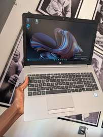 HP i3 8th 128 + 500gb / 8gb ram