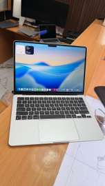 MacBook Air M2 2022 - SSD 256 / Ram 8Go