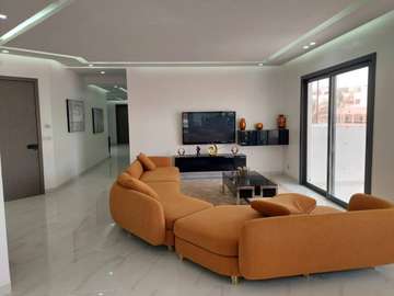 Almadies –  F5 de 300 m² – un appartement par palier