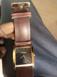 Cartier Classique Montre Cuir Marron Or Élégante