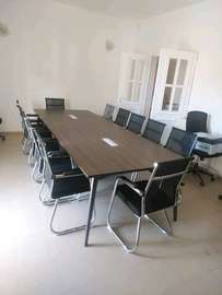 Tables de réunion / conférence