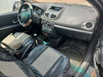 Renaul clio 2 portes