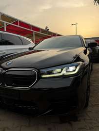 BMW SERIE 5 2021