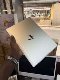 HP Elitebook 6 G1i Ultra ( Azerty d’origine)