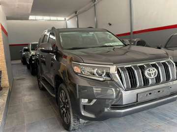 Toyota PRADO VX 2024 SUV Gris métallisé