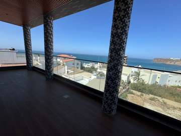 Appartement à louer4 chambres à fenêtre Mermoz