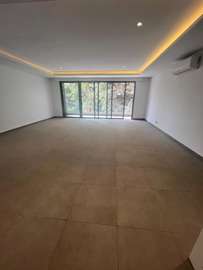 Bel appartement F5 au Point E