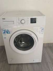 machine à laver Beko 5 kg  frontale blanche