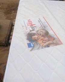 Matelas orthopédiques 180/190 ;; 180/200