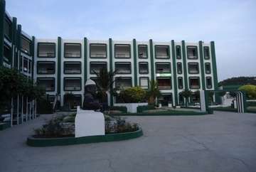 300 m2 A VENDRE  FASS A PROXIMITE DE L UNIVERSITE A. A. BA