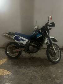 À vendre Suzuki DR 650