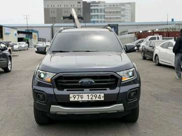 Ford Ranger 4x4 Bleu foncé Pickup robuste
