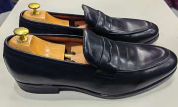 Chaussures cuir noir ou mocassin élégant semelle cuir