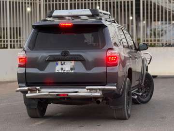 TOYOTA 4-RUNER