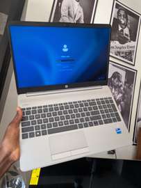 HP g9 / i7 12th gen / 512gb / 16gb ram ordinateur
