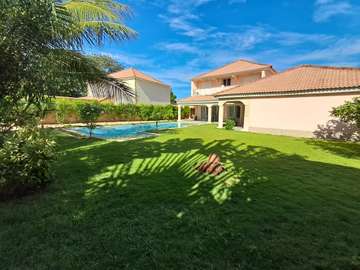 Villa meublée de standing à Nguérigne – Petite Côte