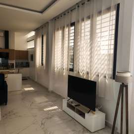 DUPLEX MEUBLÉ VUE MER-Piscine-Yoff Biagui.