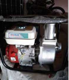 Moto pompe boshelèo ( diamètre 50 et 80 essence)