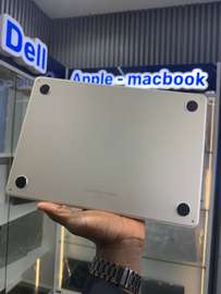 MacBook Air M5 (2026) Ram 16Go SSD 512Go