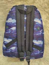 Eastpak sac à dos camouflage vert ou fantaisies spacieux