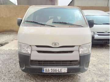 LOCATION TOYOTA HIACE 2022