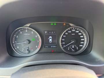 HYUNDAI AVANTE 2016