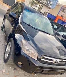 TOYOTA RAV 4 Année: 2008